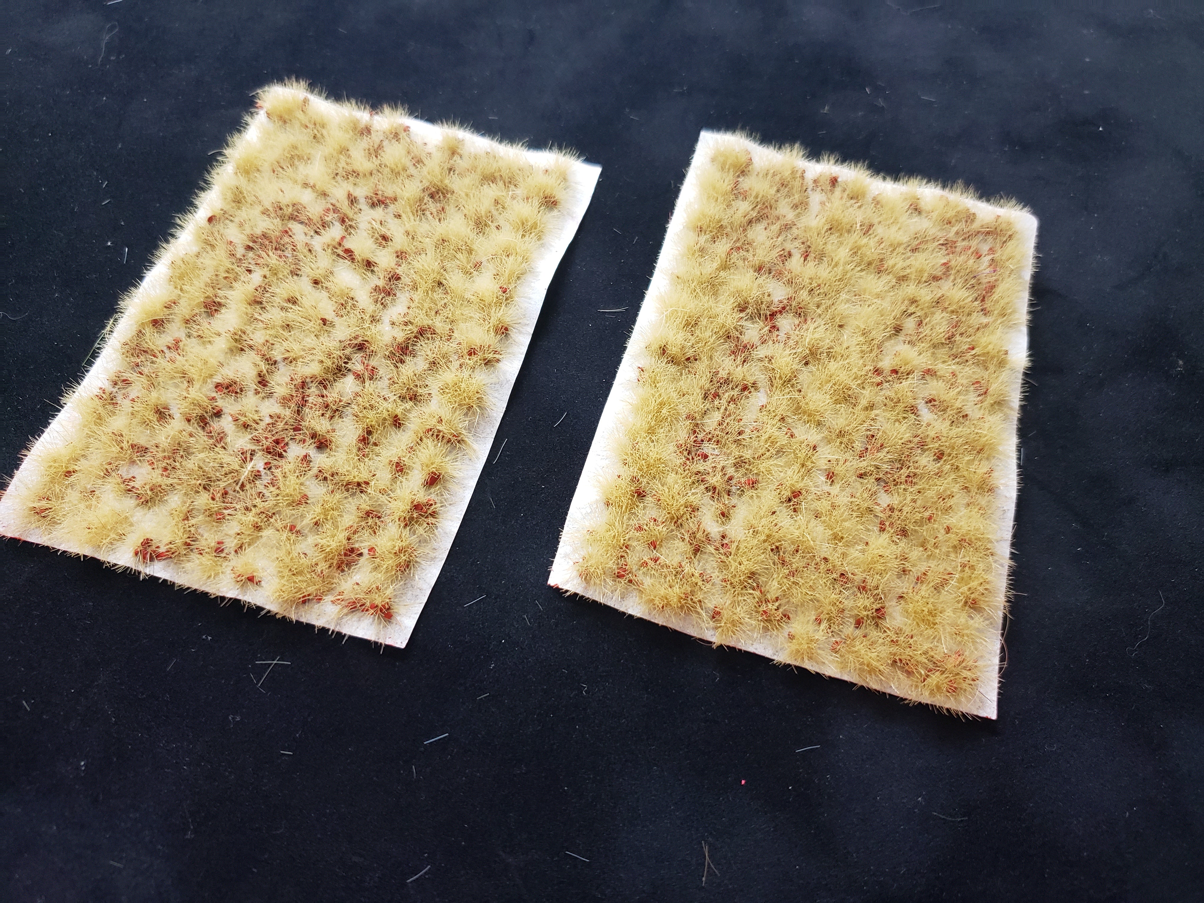 6mm Peel-n-Stick Static Grass Tufts