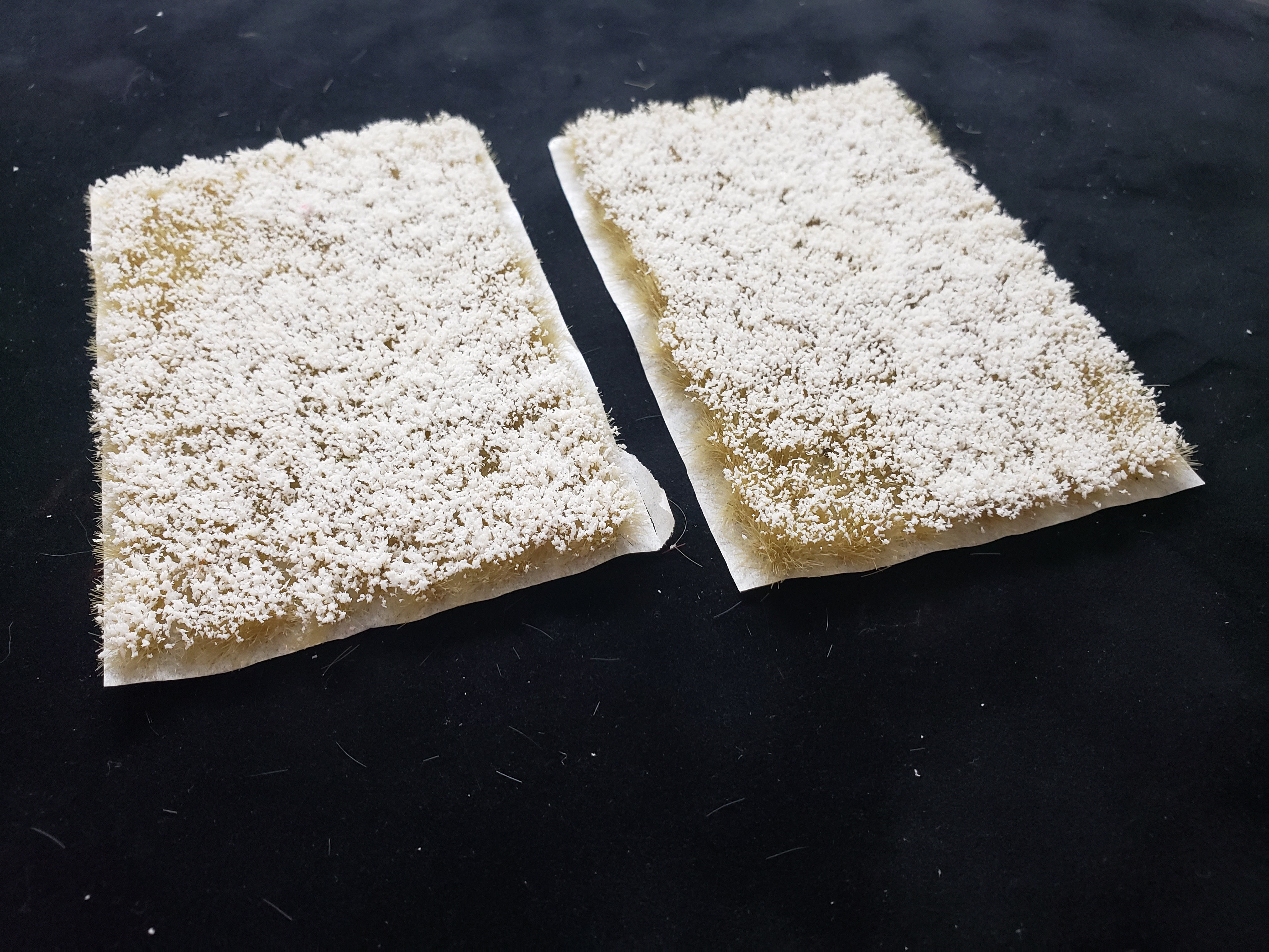 6mm Peel-n-Stick Static Grass Tufts