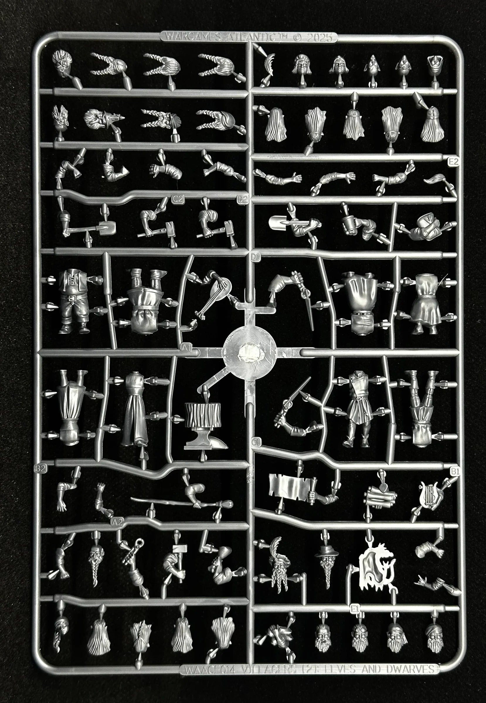 Villagers (2): Elves & Dwarves WAACF015
